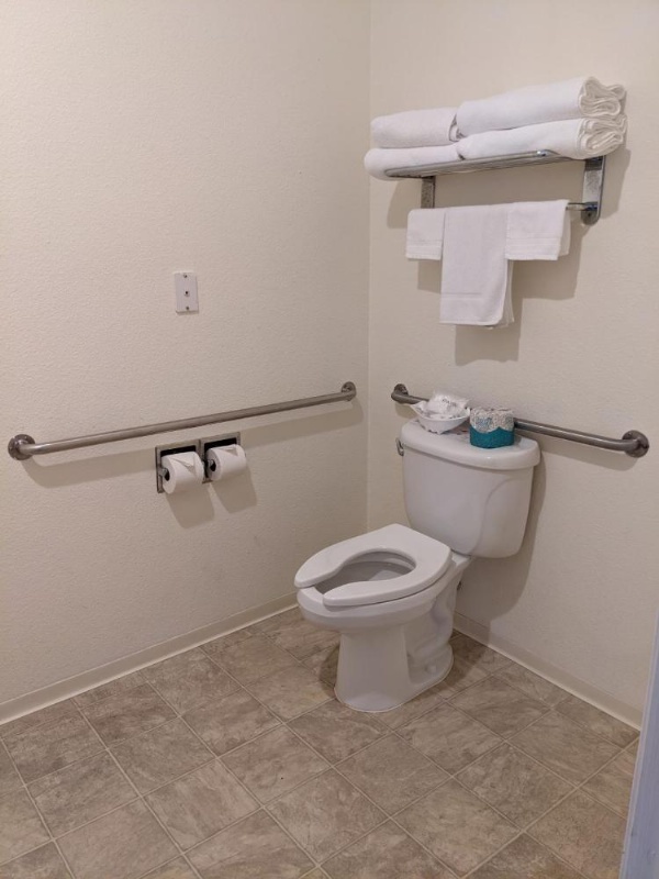 Lighthouse Inn image 23